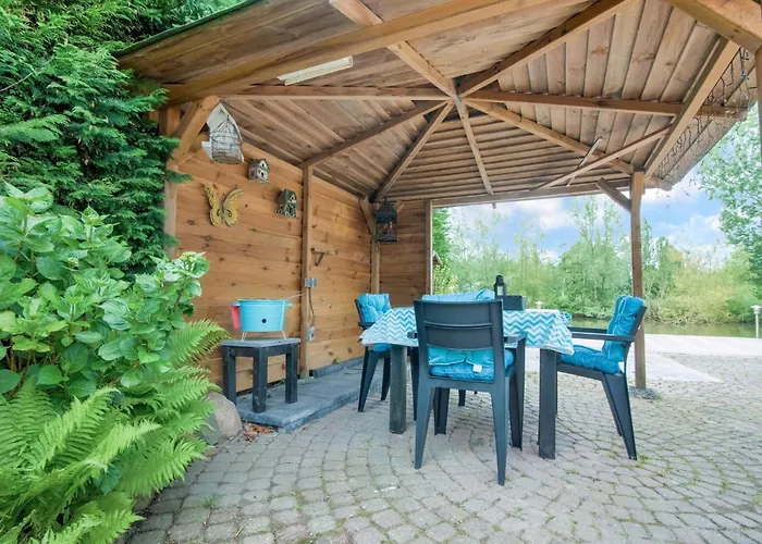 Water In Near Volkerak Сasa de vacaciones