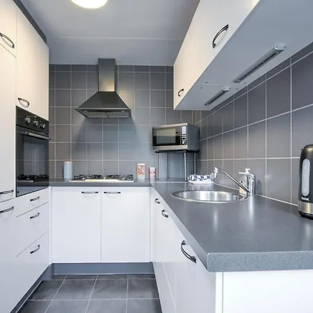 Water In Near Volkerak 펜션 *